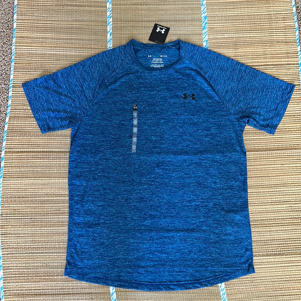 Men's UA Tech™ 2.0 Short Sleeve loose fit size medium
